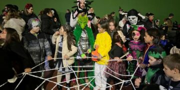 La terrorífica fiesta de Halloween atrapa a los más pequeños de Castellanos