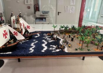 ‘Los Amigos de los Click’ enseñan el Descubrimiento de América con Playmobil a 200 alumnos de Villares