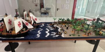 ‘Los Amigos de los Click’ enseñan el Descubrimiento de América con Playmobil a 200 alumnos de Villares