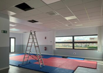 Villares acondiciona una sala en el Edificio Polivalente para atender la creciente demanda deportiva de la actividad de kickboxing