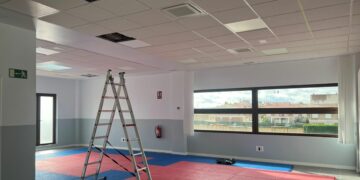 Villares acondiciona una sala en el Edificio Polivalente para atender la creciente demanda deportiva de la actividad de kickboxing