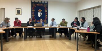 La oposición de Doñinos apoya la modificación de las ordenanzas y tumba una provisión de 280.800 euros para cubrir gastos de servicios municipales