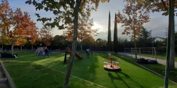 Respuesta a las demandas vecinales con una nueva zona de juegos infantiles en el barrio de Puente Ladrillo
