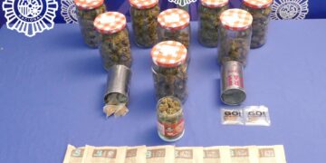 Los nuevos inquilinos descubren 1,2 kilos de marihuana en su vivienda