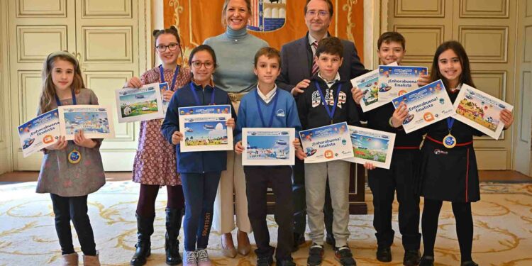 Siete escolares de Salamanca reciben los premios del Concurso Digital Infantil de Aqualia
