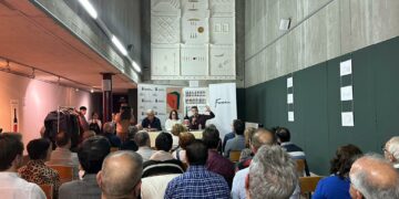 Fariña elige la Escuela de Hostelería para la presentación de su vino ‘Primero’