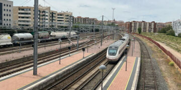 Renfe pone en marcha la campaña para los jóvenes con descuentos en los billetes de AVE, Alvia, Regionales o Cercanías