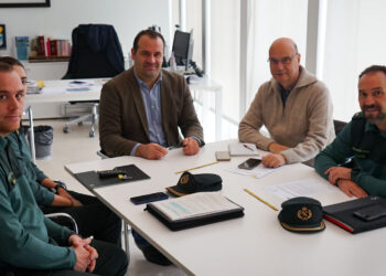 El Ayuntamiento y la Guardia Civil trabajan en futuras vías de colaboración para mejorar el servicio a los ciudadanos