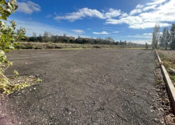 Carbajosa acondiciona la zona de aparcamiento de la calle Segunda del Polígono Industrial El Montalvo III con capacidad para 30 plazas