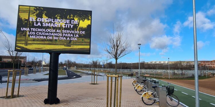 Salamanca mostrará en los paneles informativos las plazas de aparcamiento gratuito disponibles