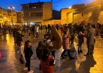 Villamayor disfruta de la Fiesta de la Castaña con la degustación de 250 kilos del típico fruto otoñal
