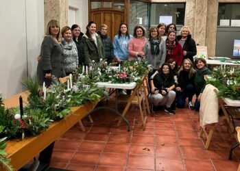Villamayor organiza talleres navideños de manualidades, de postres y de elaboración de centros de mesa para estas fiestas