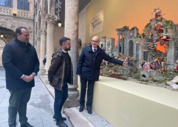 La Diputación presenta el Belén Napolitano creado y montado por la Agrupación Belenista La Morana