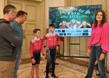 El ciclismo se cita, como cada final de año, con la clásica popular ‘Carrera del Pavo’