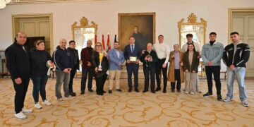 Reconocimiento al campeón del mundo de culturismo, Roberto Fernández