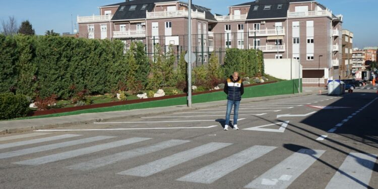 El Ayuntamiento crea 14 nuevas plazas de aparcamiento en la calle Francisco Maldonado