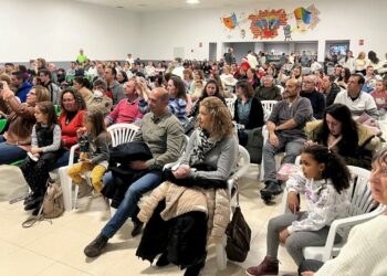 Actuaciones musicales, bailes, rifas y bingos para disfrutar de la tarde de convivencia y diversión del Festival Solidario de Doñinos