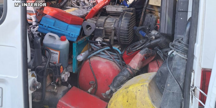 La Guardia Civil detiene a un grupo especializado en el robo de naves agrícolas y establecimientos públicos