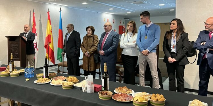 Fiesta con nombre propio: Villares honra a su patrón con el homenaje al ex alcalde Francisco Iglesias