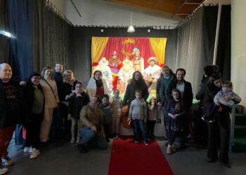 Melchor, Gaspar y Baltasar reciben a los más pequeños de Aldeatejada