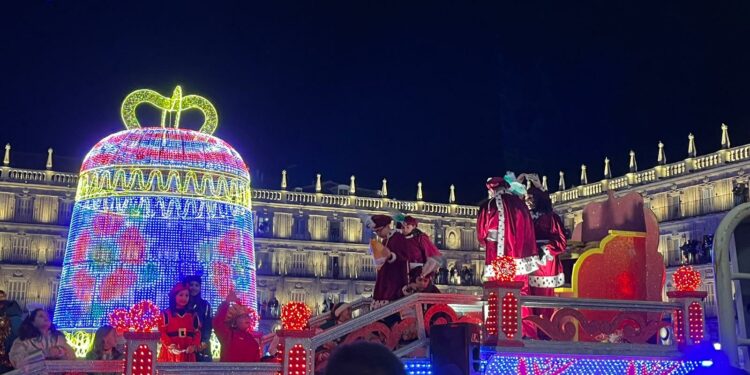 Salamanca se rinde a la magia de Sus Majestades de Oriente