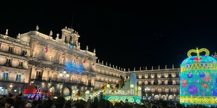 Salamanca se rinde a la magia de Sus Majestades de Oriente