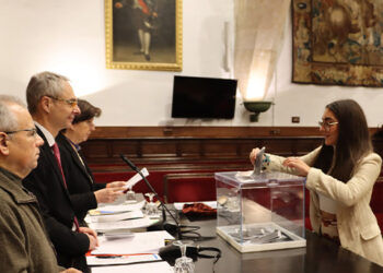 El Paraninfo acoge la toma de posesión de los representantes del Claustro de la Universidad de Salamanca