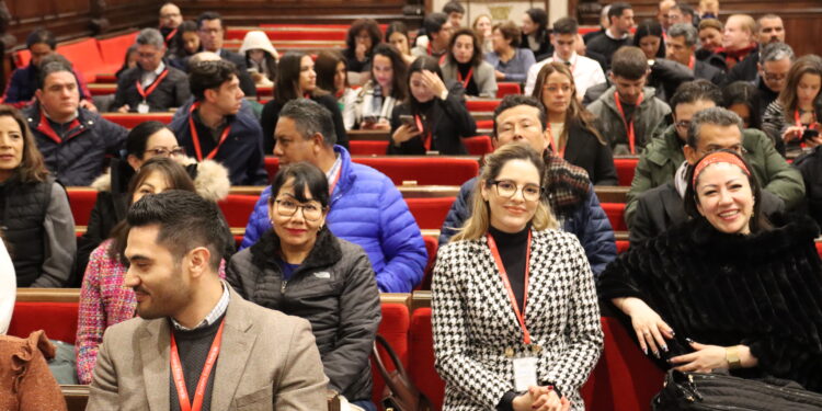 Más de 200 alumnos participan en los Cursos de Especialización en Derecho de la Universidad de Salamanca
