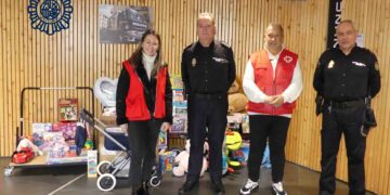 Un año más la Policía Nacional colabora con Cruz Roja con la campaña ‘El Juguete Educativo’