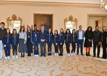 Homenaje a la pivot Angélica Nero y a la fisio Marta Gómez, campeonas de España de baloncesto con el combinado infantil