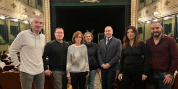 Más de 500 alumnos de Secundaria y Bachillerato disfrutan del teatro y de la obra ‘Vive Molière’