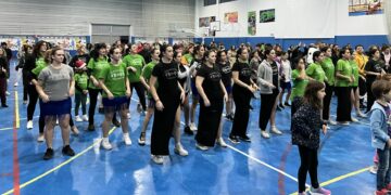 Villamayor se mueve al ritmo del gran baile familiar de Navidad