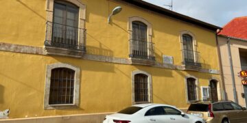 La rehabilitación integral del edificio del antiguo Ayuntamiento de Villares comenzará la próxima semana con un coste superior a los 500.000 euros