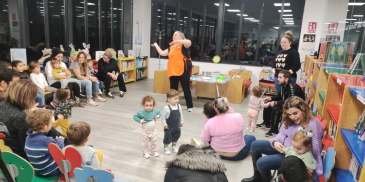 Arrancan las sesiones de cuentacuentos y bebecuentos en la Biblioteca Municipal  Antonio de Nebrija