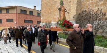 Cabrerizos reúne a los vecinos para honrar a San Vicente en su día de fiesta