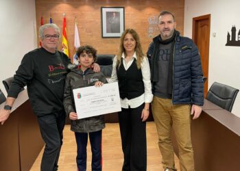 Castellanos entrega a la Fundación Mupol los 1.323 euros recaudados en los actos navideños para ayudar a los niños hospitalizados de Salamanca