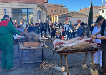 La matanza tradicional centra las Fiestas de San Blas en Castellanos