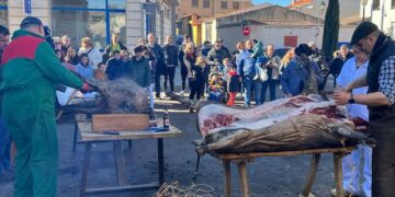 La matanza tradicional centra las Fiestas de San Blas en Castellanos