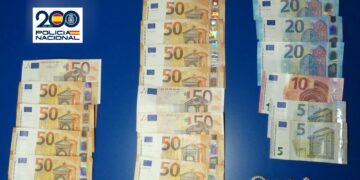 Detenida una mujer que engañaba a hombres de avanzada edad para robarles joyas y dinero