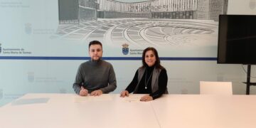 Nuevo convenio para que los mayores de Santa Marta accedan a los servicios de podología y odontología en el municipio a precios reducidos