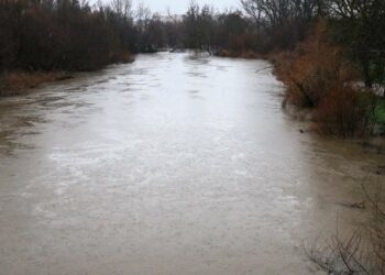 El agua de Santa Marta no es apta para el consumo al superar el nivel máximo de turbidez por la gran crecida del río