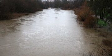 El agua de Santa Marta no es apta para el consumo al superar el nivel máximo de turbidez por la gran crecida del río
