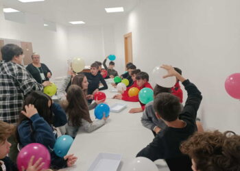 La ciencia llega a los niños a través de los programas de Ciudad de los Niños y Cibercarba