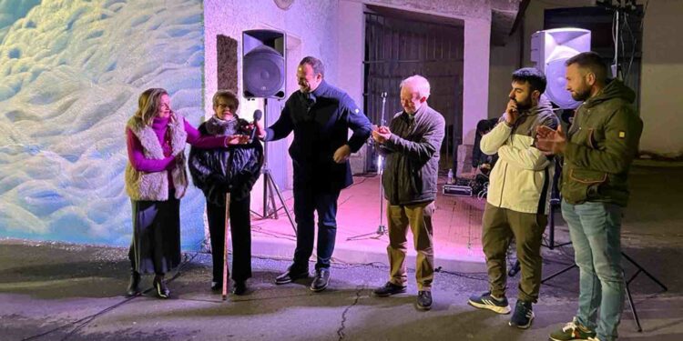 Homenaje a Bernardino Monleón, párroco de Santa Marta durante 24 años y figura clave en el desarrollo del barrio del Carmen