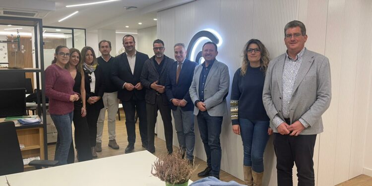 Los municipios del alfoz de Salamanca y la Asociación Española contra el Cáncer trabajan en la puesta en marcha de proyectos conjuntos