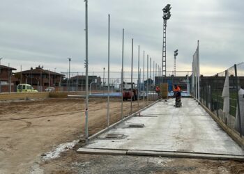 Comienzan las obras de la nueva pista de tenis para completar el recinto deportivo de Cabrerizos