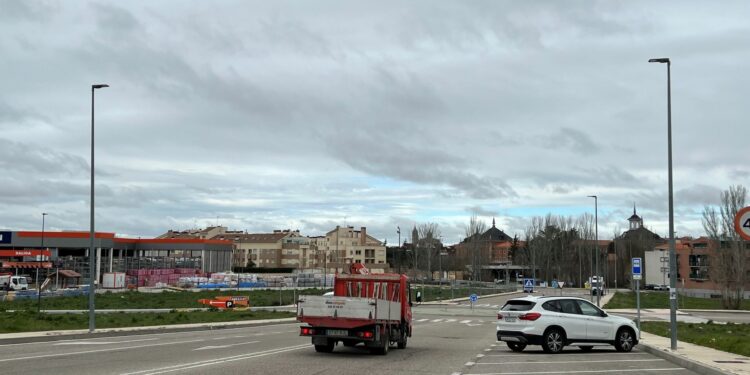 Carbajosa completa la renovación del alumbrado público a led con el cambio de 125 luminarias en el sector T-2 Los Paúles