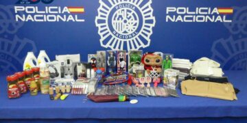 Detenidas cuatro personas por el robo continuado de objetos por un valor superior a 1.500 euros