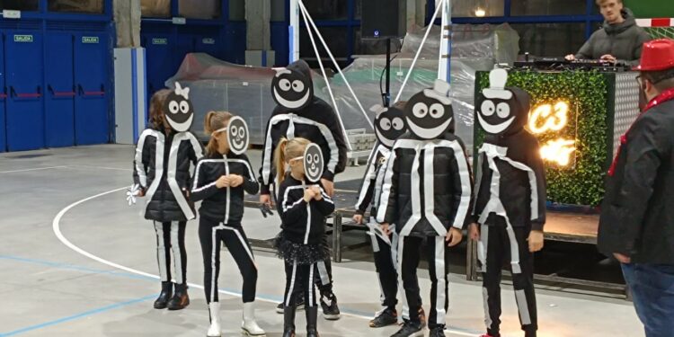 Diversión y premios para los disfraces más originales en el concurso de Monterrubio