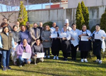 16 desempleados santamartinos concluyen su formación en restauración y horticultura y viverismo como nueva vía de inserción laboral